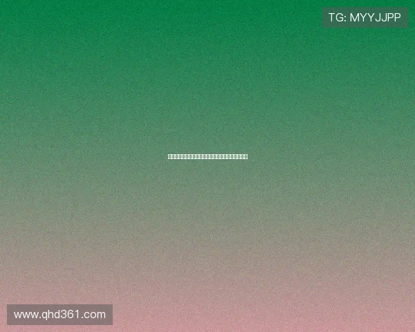 红白埃森主帅赛前亲自热身跑步前往球场为球队鼓劲